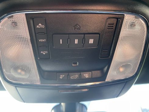 Used 2020 Jeep Grand Cherokee Limited image 22