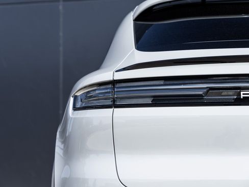 New 2026 Porsche Cayenne S image 14