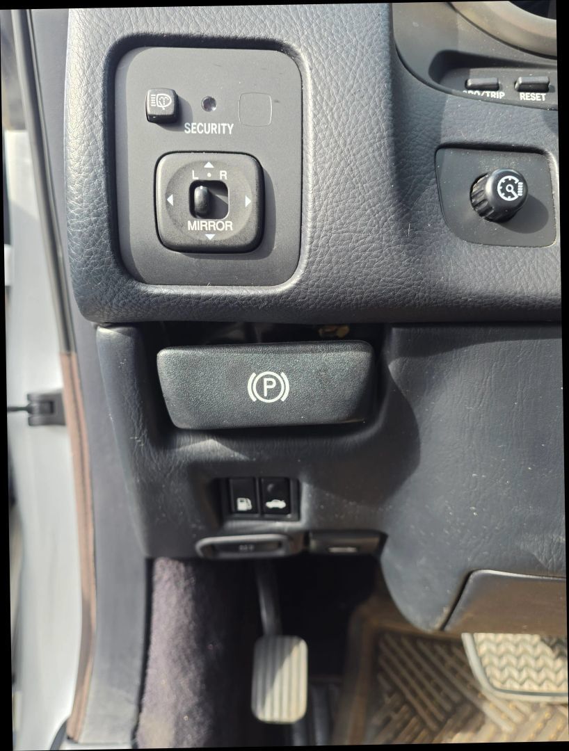 Used 2010 Lexus SC 430 Convertible RWD image 30
