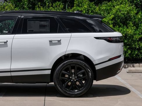 New 2026 Land Rover Range Rover Velar S AWD/4WD image 18