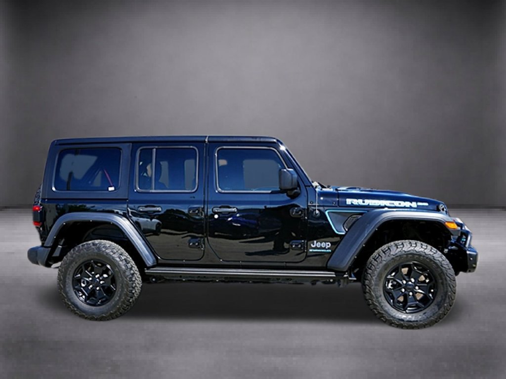 Used 2023 Jeep Wrangler Unlimited Rubicon 4xe AWD/4WD image 3