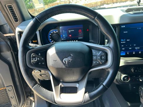 Used 2023 Ford Bronco Badlands AWD/4WD image 11