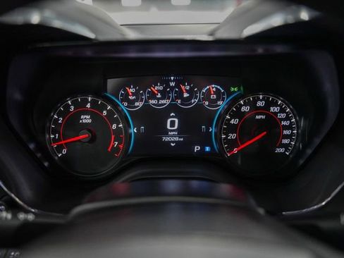 Used 2017 Chevrolet Camaro SS RWD image 5