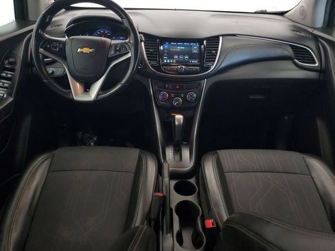 Used 2019 Chevrolet Trax LT w/ LT Convenience Package AWD/4WD image 11
