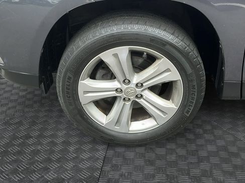 Used 2012 Toyota Highlander Limited image 8