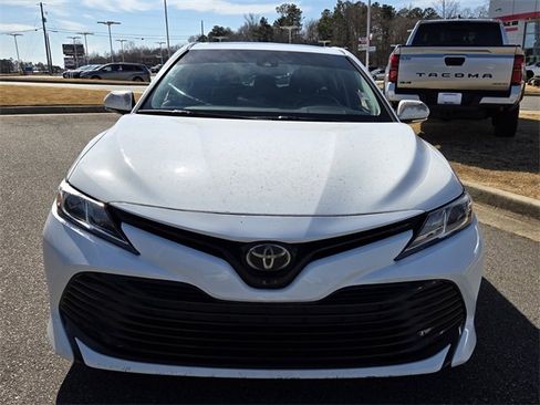 Used 2018 Toyota Camry LE w/ Moonroof Package image 2