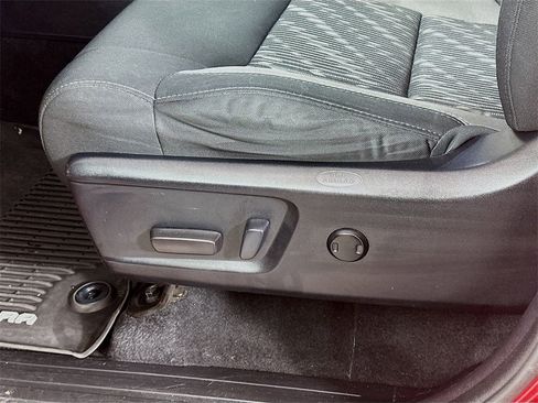 Used 2019 Toyota Tundra SR5 w/ SR5 Upgrade Package image 22