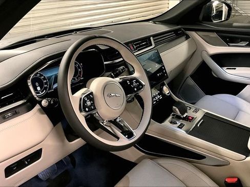New 2026 Jaguar F-PACE R-Dynamic S image 7