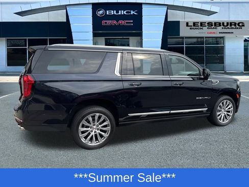 Used 2023 GMC Yukon XL Denali image 8