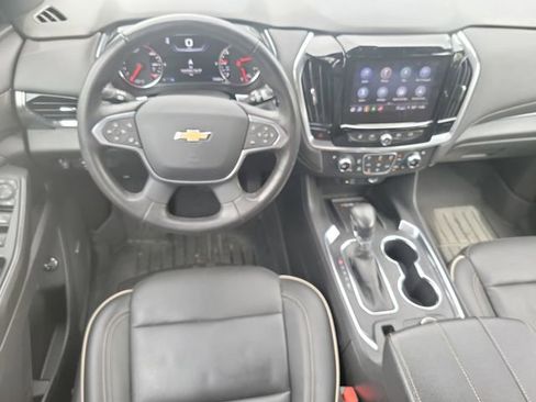 Used 2022 Chevrolet Traverse Premier AWD/4WD image 27