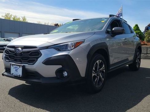 Used 2024 Subaru Crosstrek 2.0i Premium AWD/4WD image 3