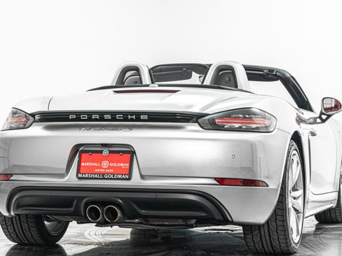 Used 2018 Porsche 718 Boxster S RWD image 9