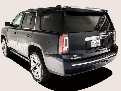 Used 2018 GMC Yukon Denali w/ Denali Ultimate Package image 8