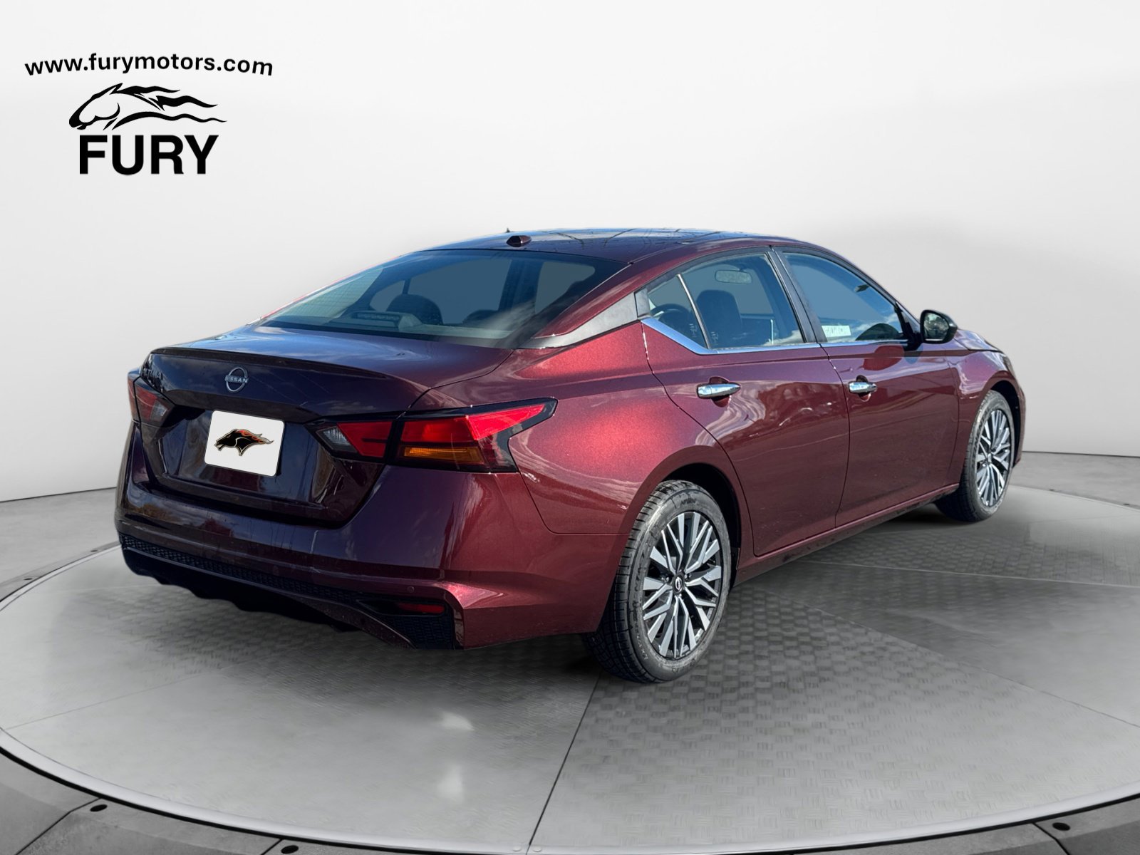 Used 2025 Nissan Altima 2.5 SV FWD image 4