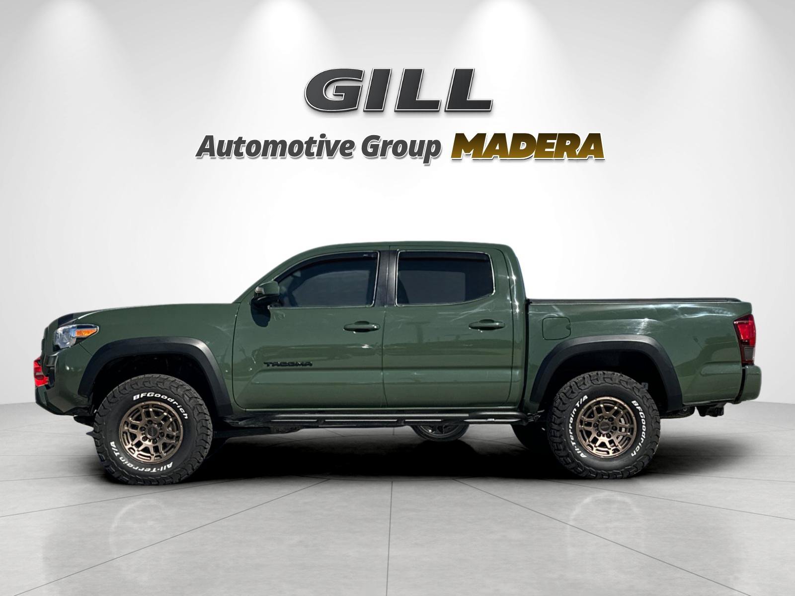 Used 2022 Toyota Tacoma SR5 w/ Trail Edition AWD/4WD image 6