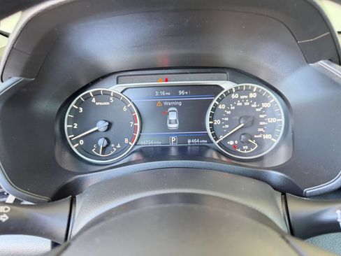 Used 2025 Nissan Altima 2.5 SV FWD image 40