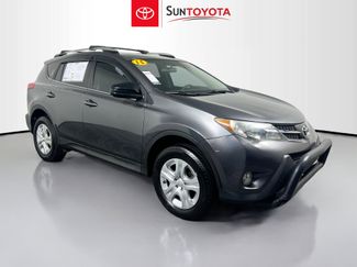 Used 2015 Toyota RAV4 LE video 1