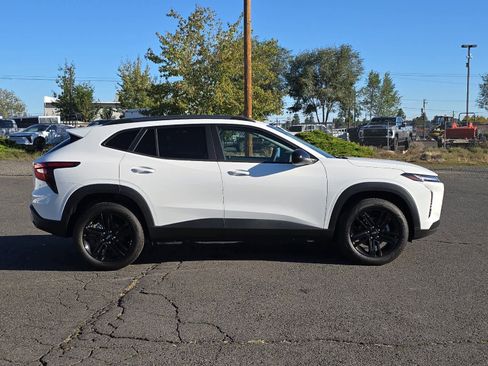 New 2025 Chevrolet Trax ACTIV w/ Driver Confidence Package image 8