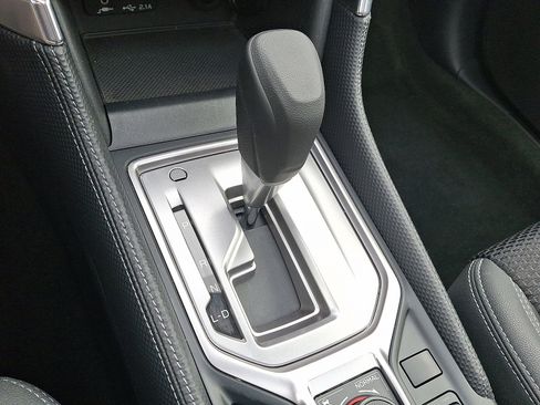 Used 2024 Subaru Forester Premium image 15