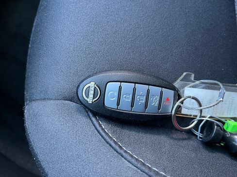 Used 2025 Nissan Altima 2.5 SV FWD image 21
