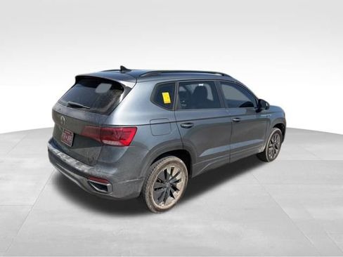 Used 2024 Volkswagen Taos S FWD image 3