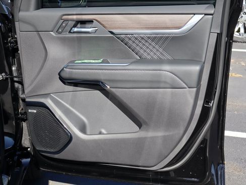 New 2026 GMC Acadia Denali w/ Super Cruise Package image 27