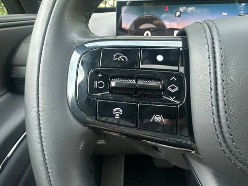 Certified 2026 Genesis GV80 3.5T Prestige AWD/4WD image 9