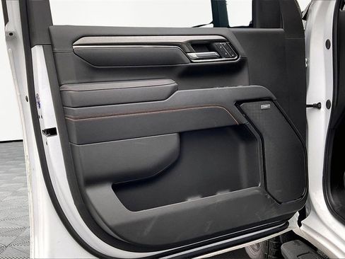 Used 2025 GMC Sierra 3500 AT4 w/ AT4 Premium Plus Package image 23