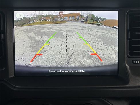 New 2025 Ford Bronco Base image 4