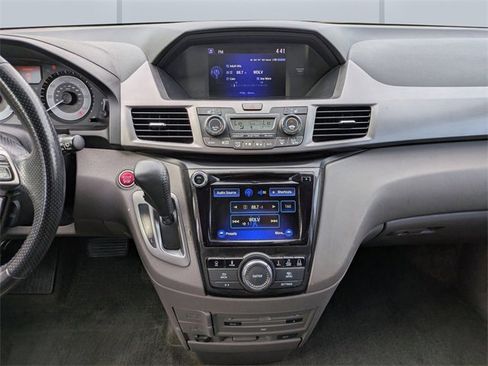 Used 2017 Honda Odyssey Touring Elite image 16