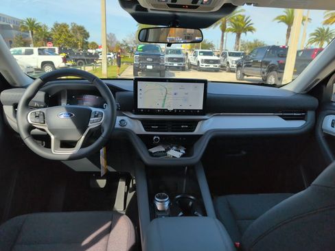 New 2026 Ford Explorer Active image 8