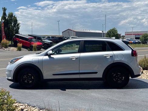Used 2019 Kia Niro EX Premium w/ Sunroof Package FWD image 41