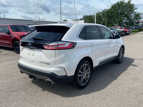Used 2019 Ford Edge Titanium w/ Cold Weather Package AWD/4WD image 3