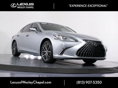 Used 2023 Lexus ES 300h w/ Premium Package