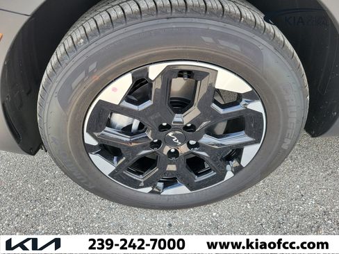 New 2026 Kia Sorento S FWD image 5