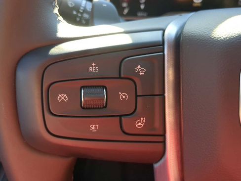 Used 2025 GMC Sierra 1500 SLT w/ SLT Premium Plus Package image 16