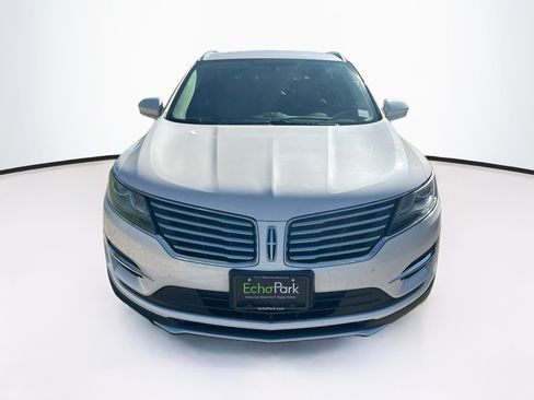 Used 2018 Lincoln MKC Premiere AWD/4WD image 2