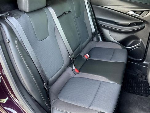 Used 2021 Buick Encore GX Select image 18