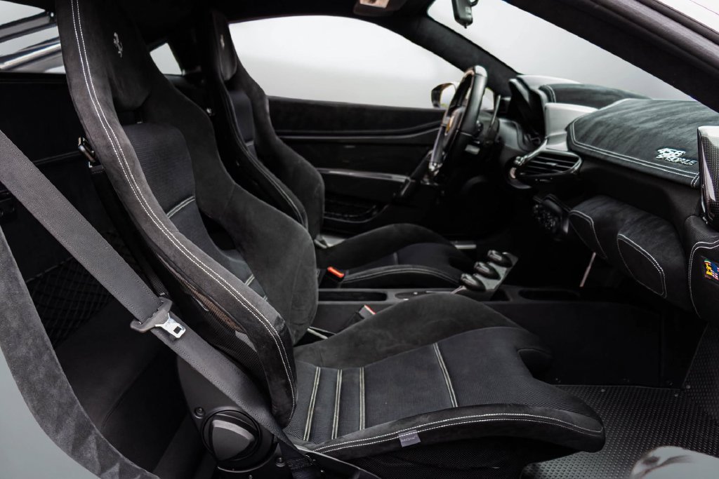 Used 2014 Ferrari 458 Speciale Coupe RWD image 53