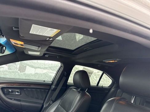 Used 2019 Ford Taurus Limited image 24