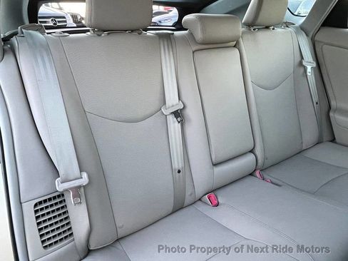 Used 2010 Toyota Prius Five image 19