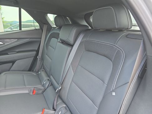 Used 2024 Chevrolet Blazer EV LT AWD/4WD image 14