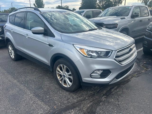 Used 2018 Ford Escape SE FWD image 5
