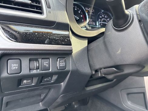 Used 2018 Subaru Forester 2.5i Touring w/ Popular Package #3B AWD/4WD image 12