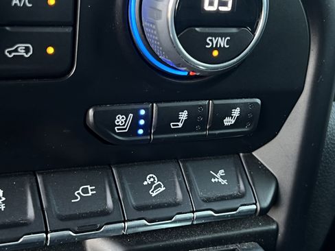 Used 2023 Chevrolet Silverado 2500 LTZ w/ LTZ Premium Package image 30