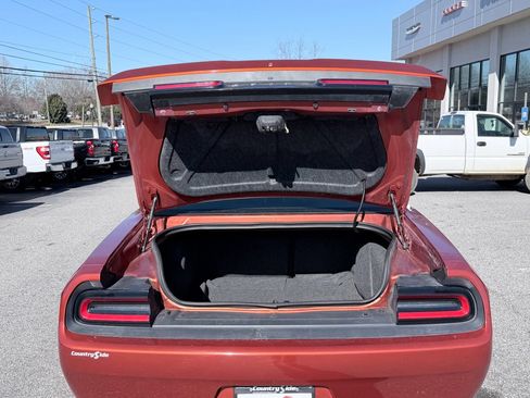 Used 2021 Dodge Challenger GT image 9