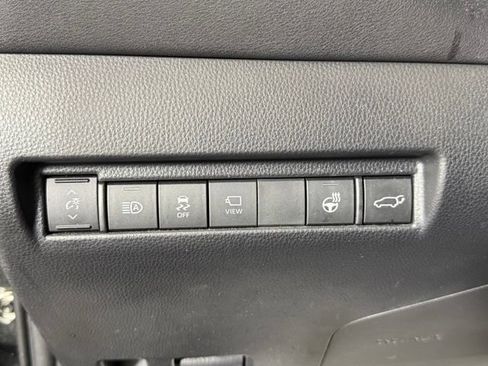 Used 2021 Toyota Venza Limited w/ Advanced Technology Package AWD/4WD image 27