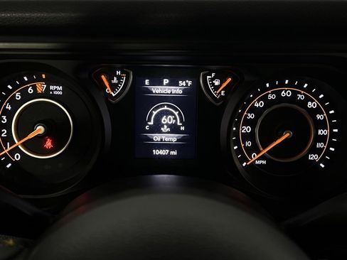 Certified 2024 Jeep Gladiator Sport image 14