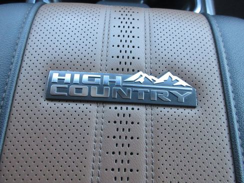 Used 2025 Chevrolet Silverado 2500 High Country w/ Technology Package image 35