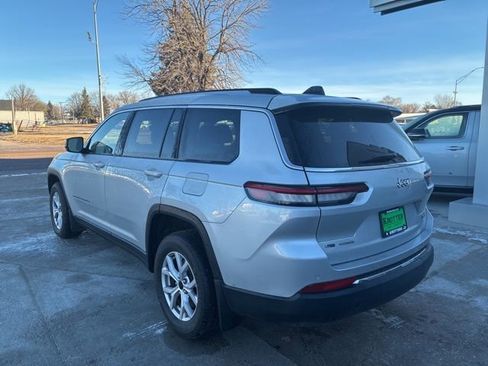 Used 2021 Jeep Grand Cherokee L Limited AWD/4WD image 8